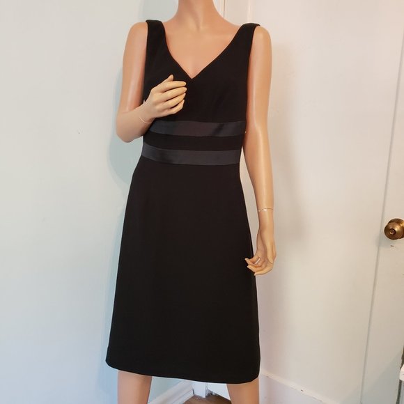 Amanda Smith Dresses & Skirts - NWOT Amanda Smith Beautiful Tailored Black Dress.